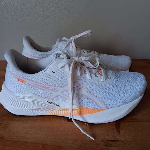 ASICS Womens Versablast 4 White Light Ube 1012B775 Size 10 Running Shoes - Picture 3 of 13